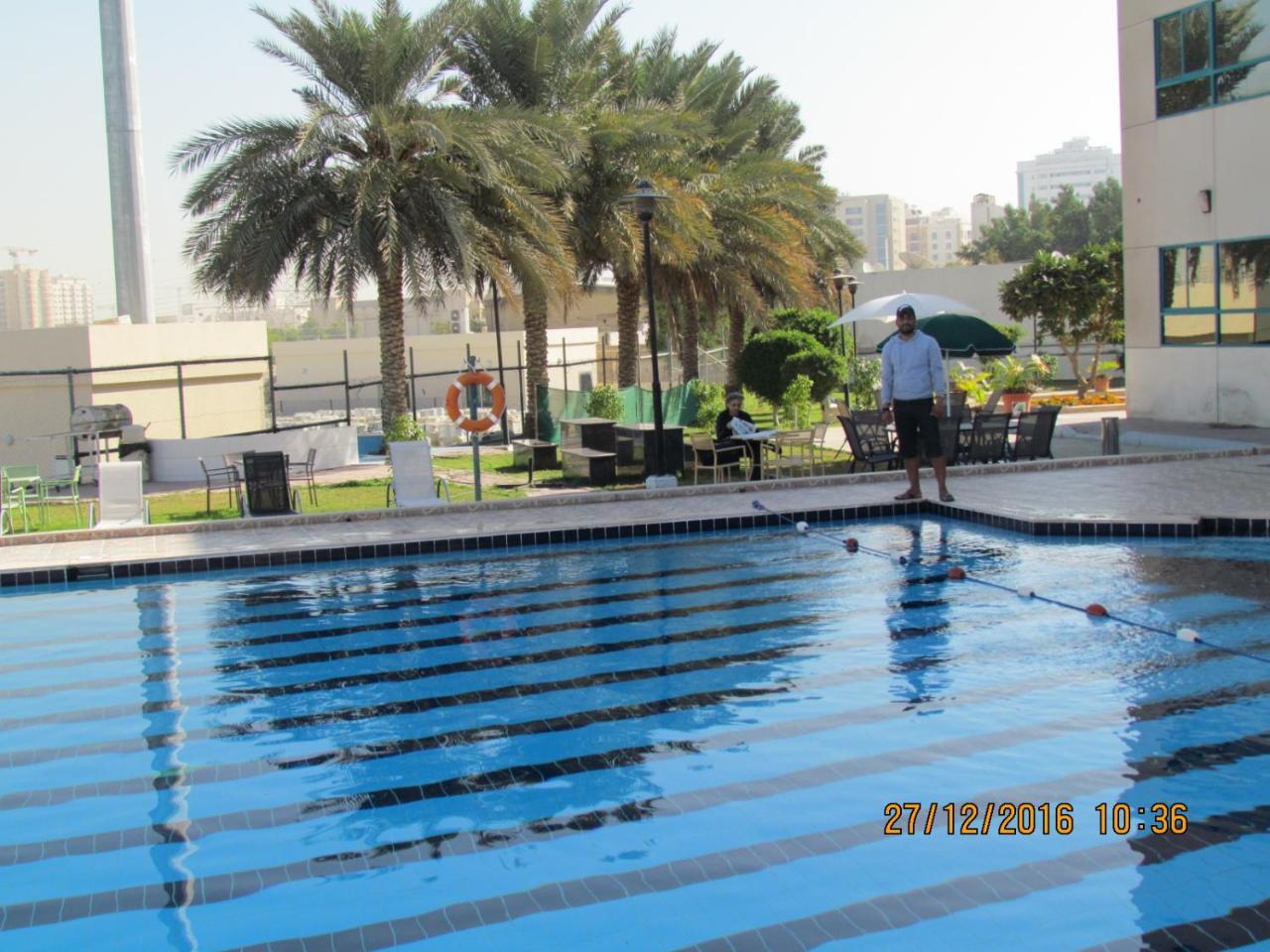 Dubai Youth Hostel Esterno foto
