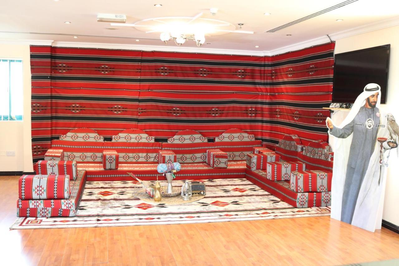 Dubai Youth Hostel Esterno foto